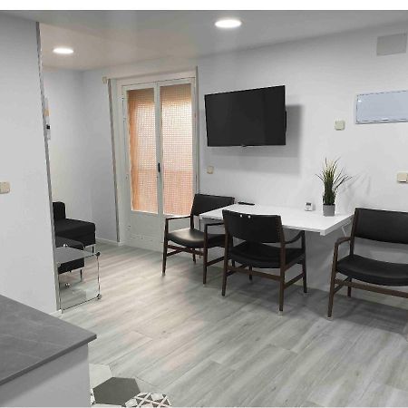 Madrid Villa Suites Bianco Extérieur photo