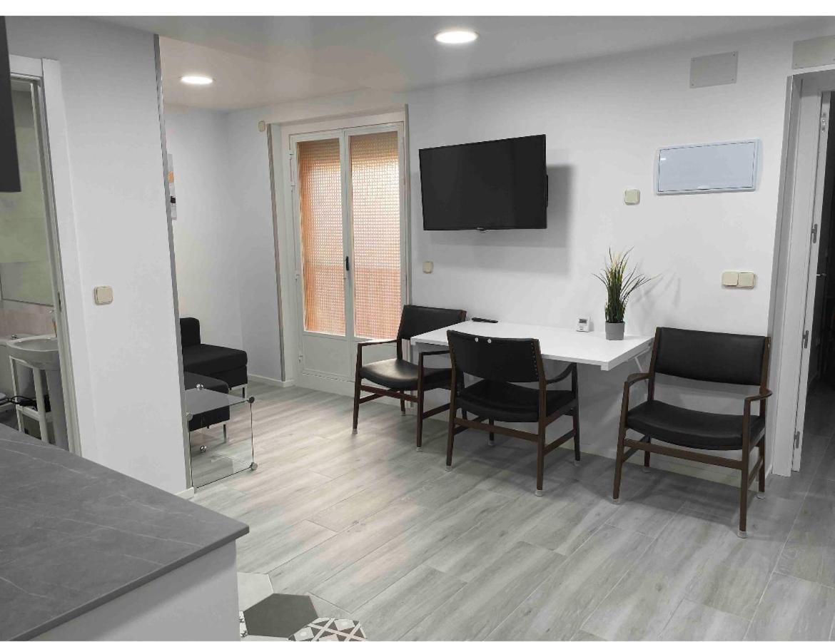 Madrid Villa Suites Bianco Extérieur photo